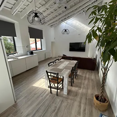 Costa Maresme, Barcelona ,valentinos House & Pool